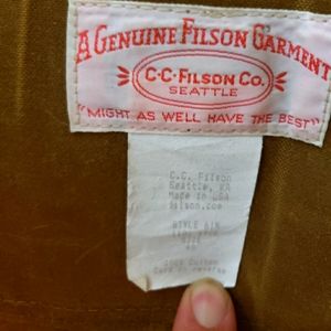 Filson coat style 61N size 40